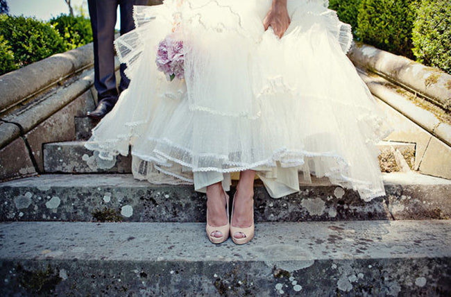 4-pronovias-wedding-dress-and-nude-christian-louboutin-bridal-shoes