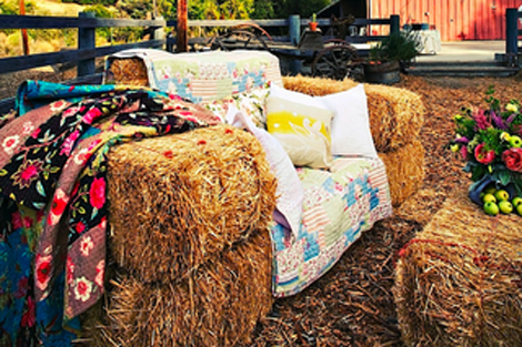 Hay-Bale-Sofa