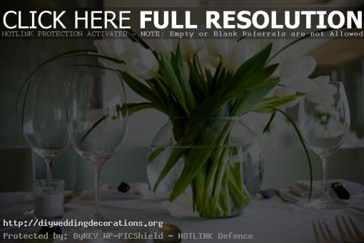 White-tulip-wedding-centerpieces