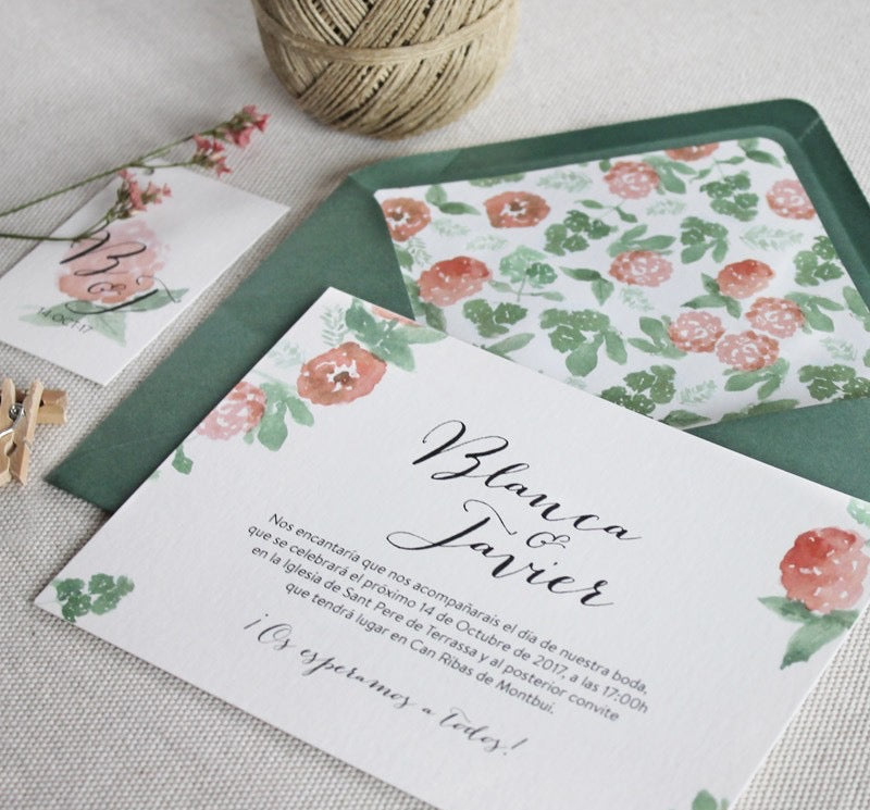 invitaciones boda sobre flores peonias