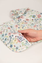 Babero impermeable con mangas