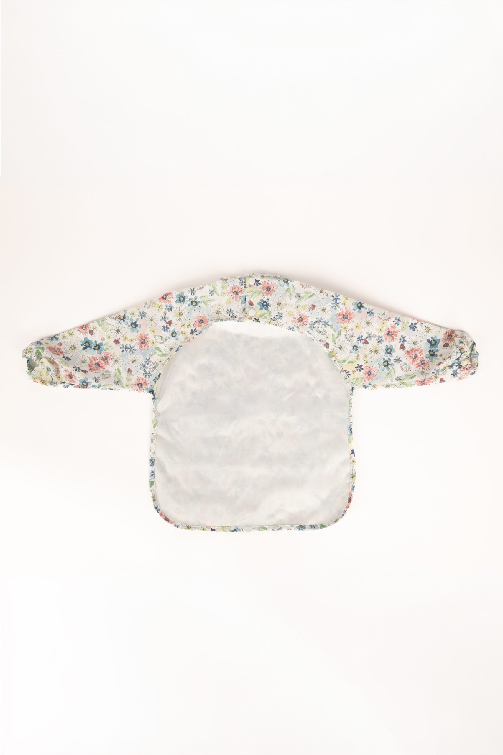 Babero impermeable con mangas