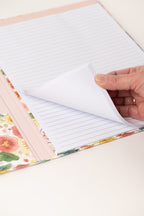 Carpeta con bloc de notas