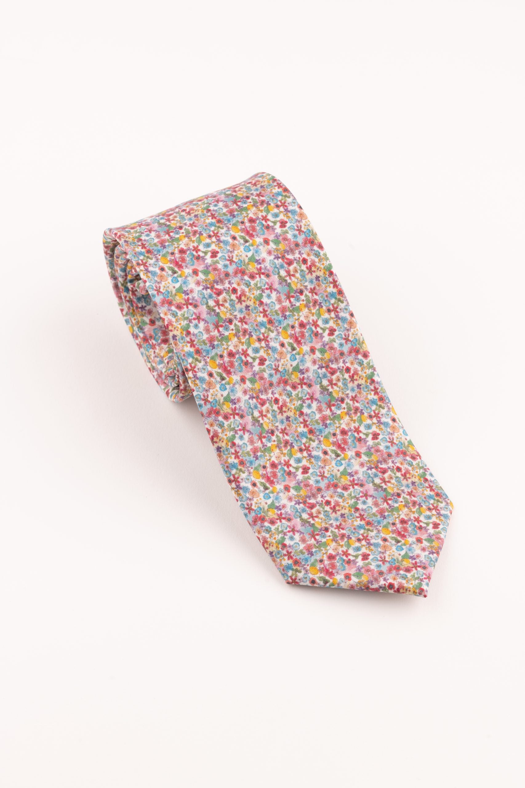 Corbata estampado flores