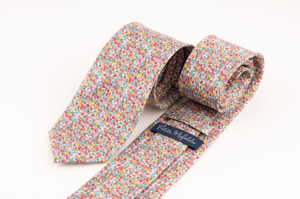 Corbata estampado flores