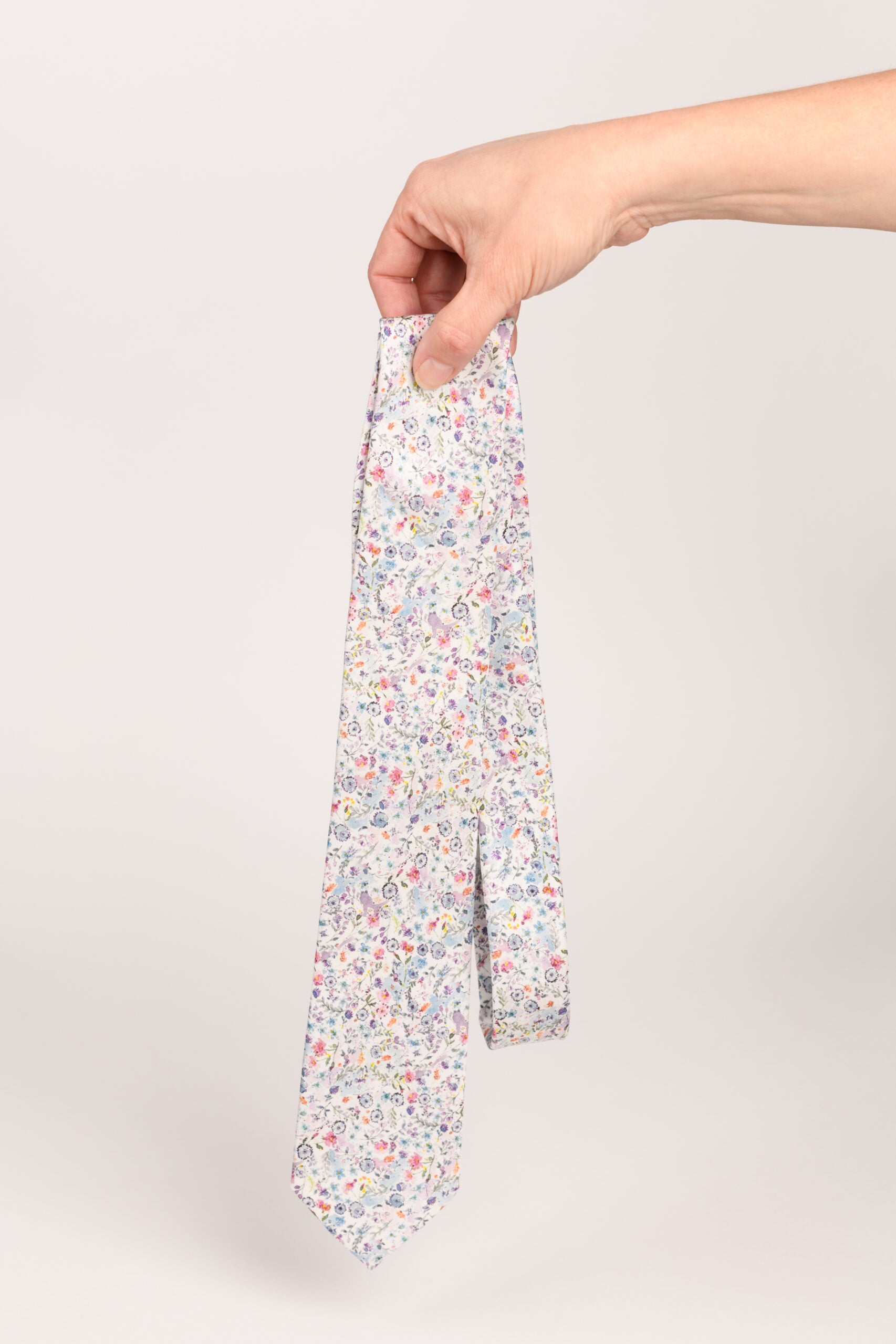 Corbata estampado flores