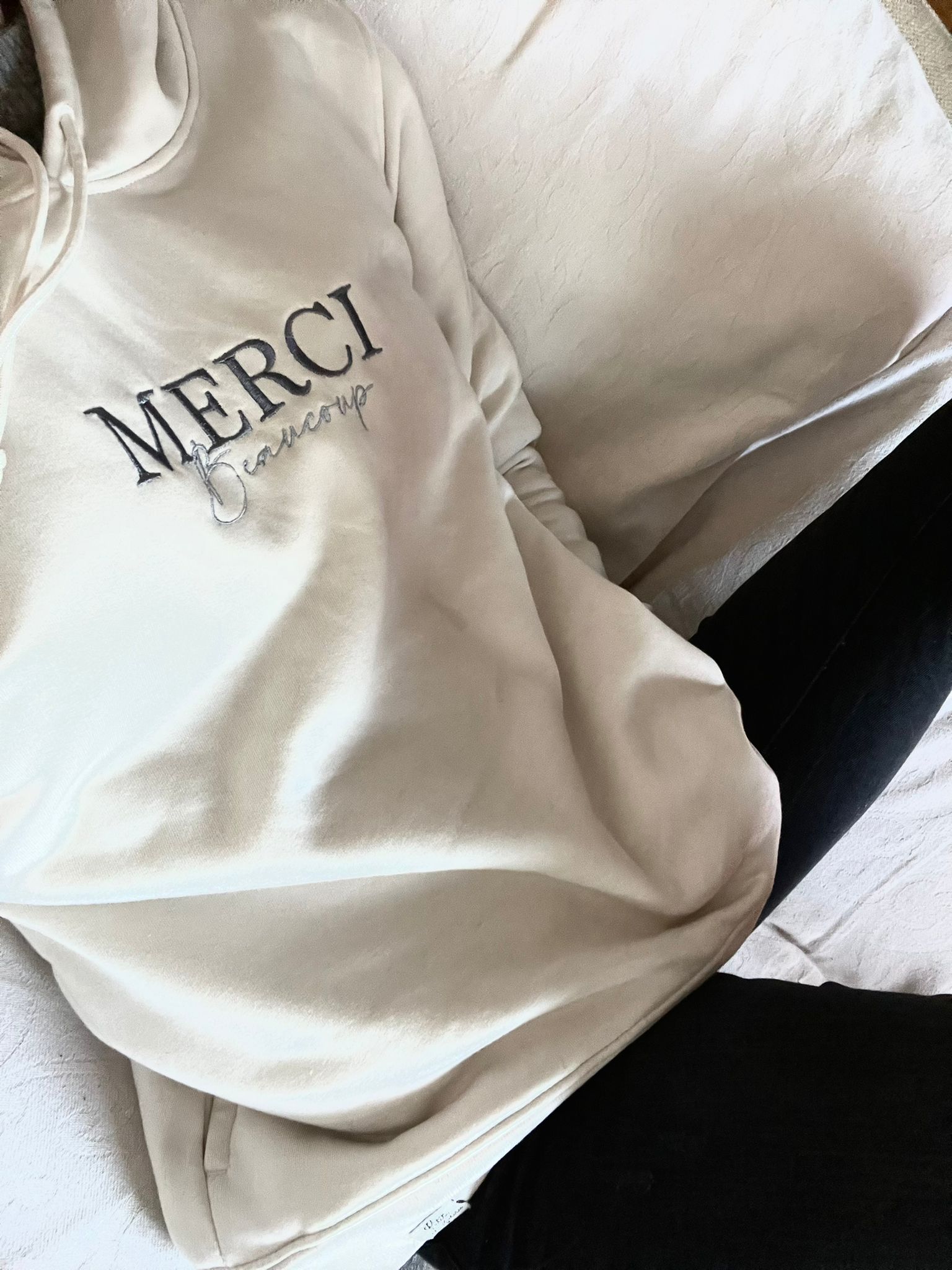 Sudadera con capucha "merci beaucoup”
